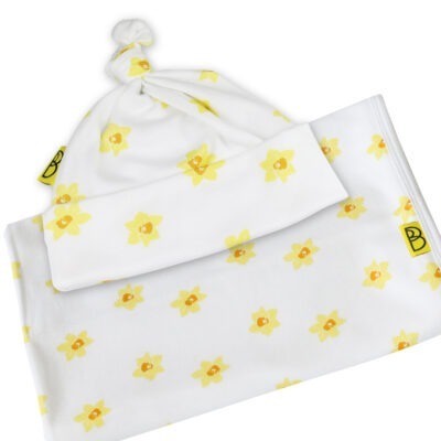 Daffodil design baby hat and blanket gift set